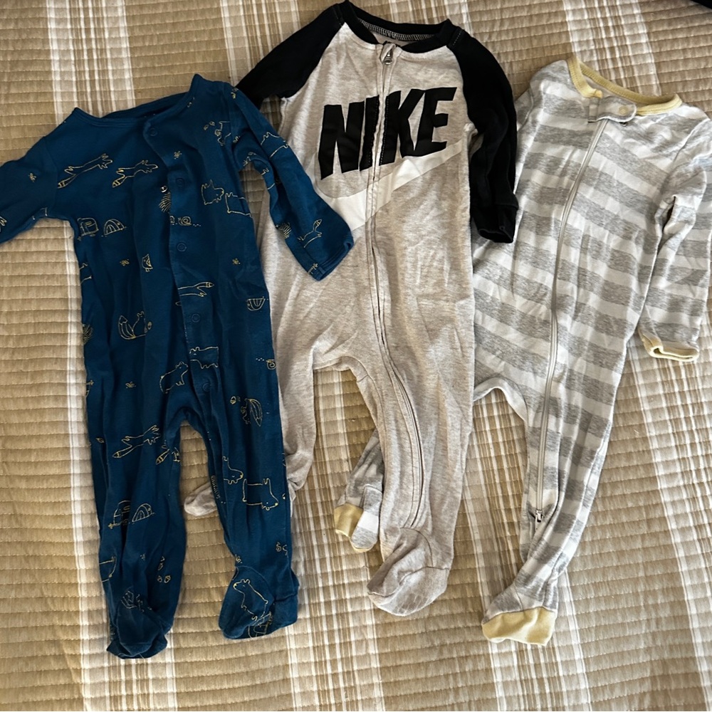3 Sleeper onesies 6-9 months
